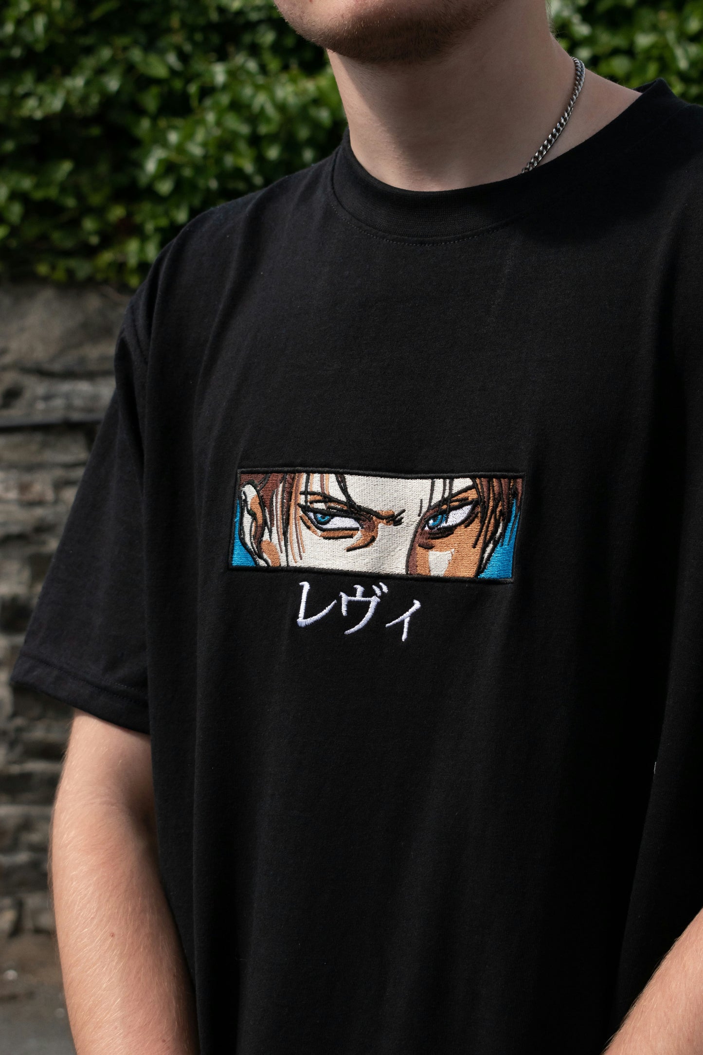 Levi Embroidered Black T-Shirt